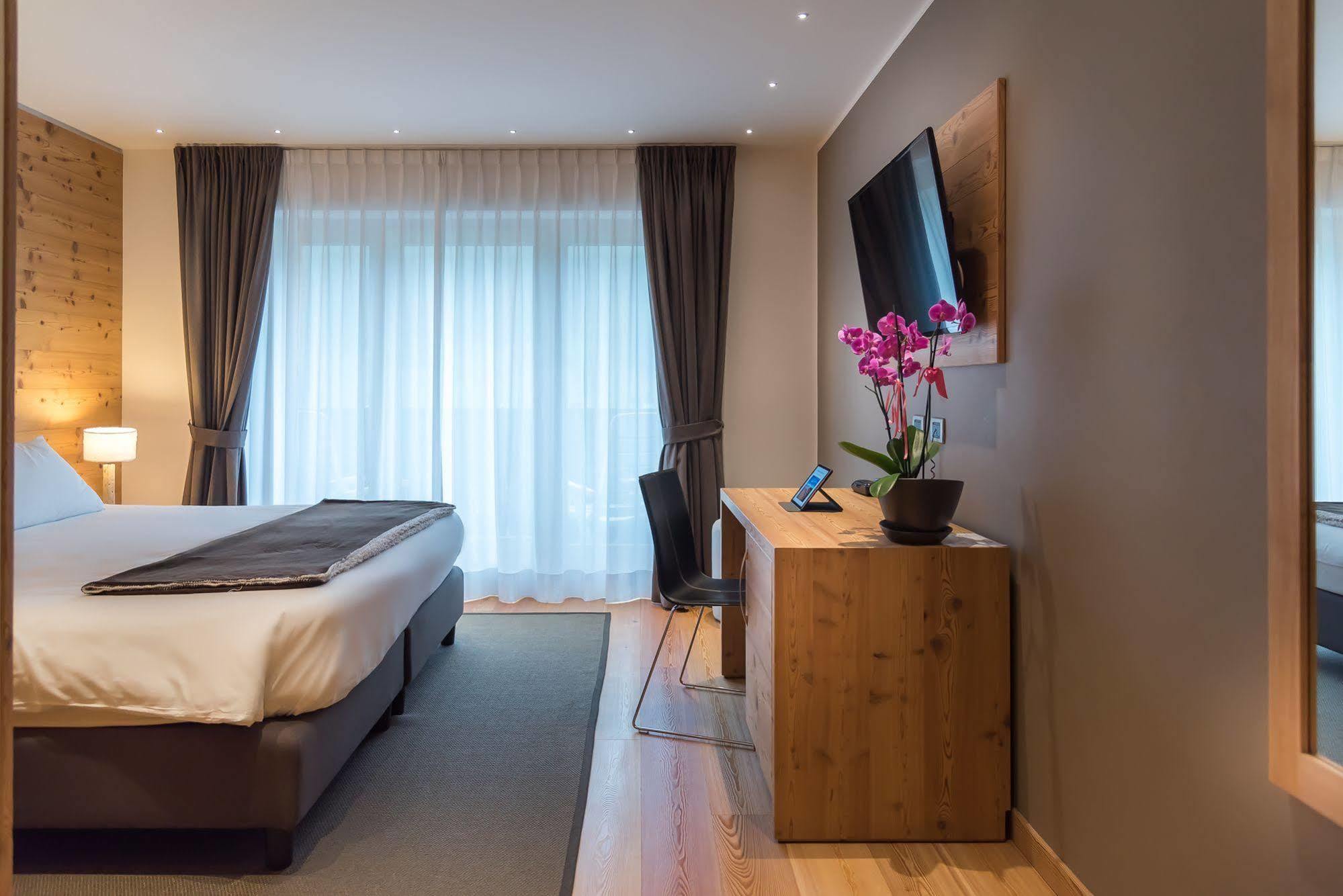 Astoria Hotel 3*